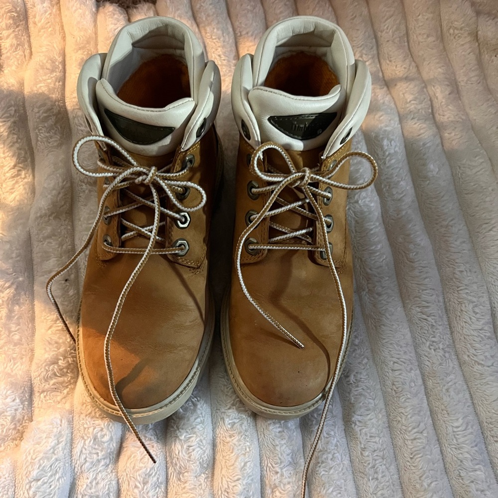 Timberland Women's Tan Leather Boots